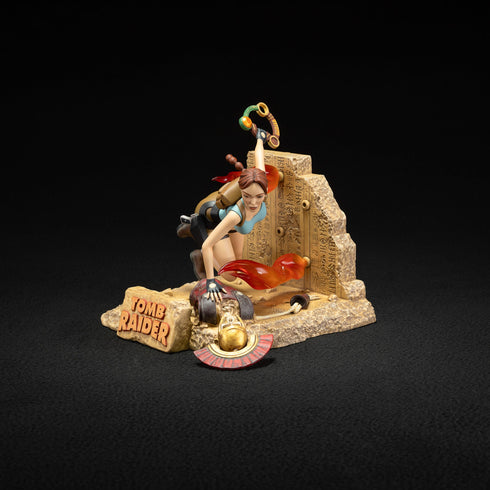 Dark Horse Comics Tomb Raider 1996 Lara Croft Classic Era PVC Statue