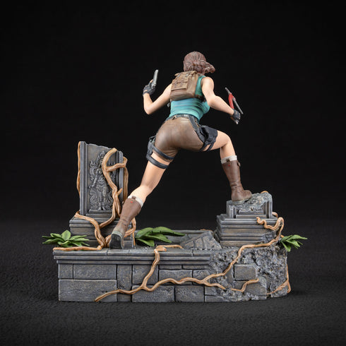 Dark Horse Comics Tomb Raider Lara Croft PVC Statue
