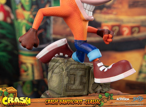 First 4 Figures Crash Bandicoot Classic - Crash Bandicoot - Collectible Statue