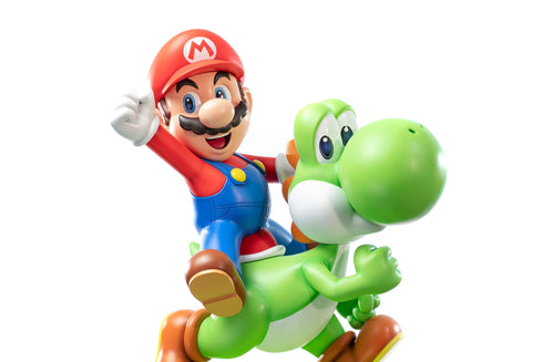 First 4 Figures Mario & Yoshi - Super Mario - Collectible Statue