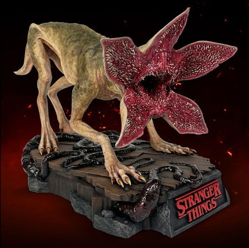 Hollywood Collectibles Group Demodog - Stranger Things - 1/4 Scale Collectible Statue