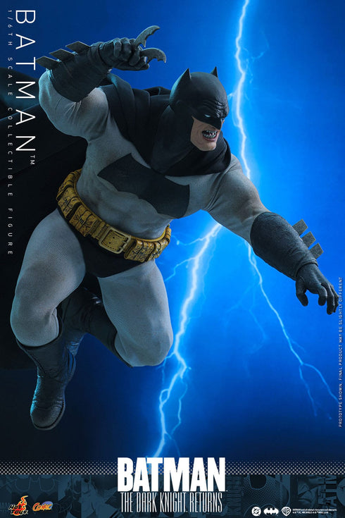 Hot Toys Batman - The Dark Knight Returns - CMS024 - 1/6 Scale Collectible Figure