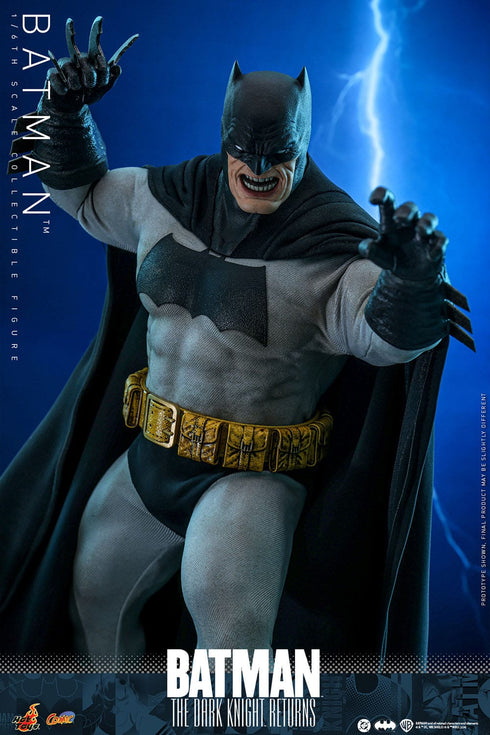 Hot Toys Batman - The Dark Knight Returns - CMS024 - 1/6 Scale Collectible Figure
