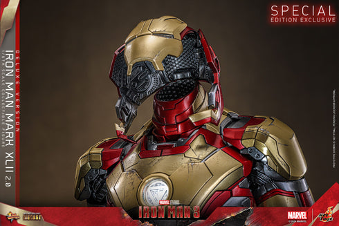 Hot Toys Iron Man Mark XLII (2.0) Deluxe - Iron Man 3 - MMS759D66 - Diecast 1/6 Scale Collectible Figure