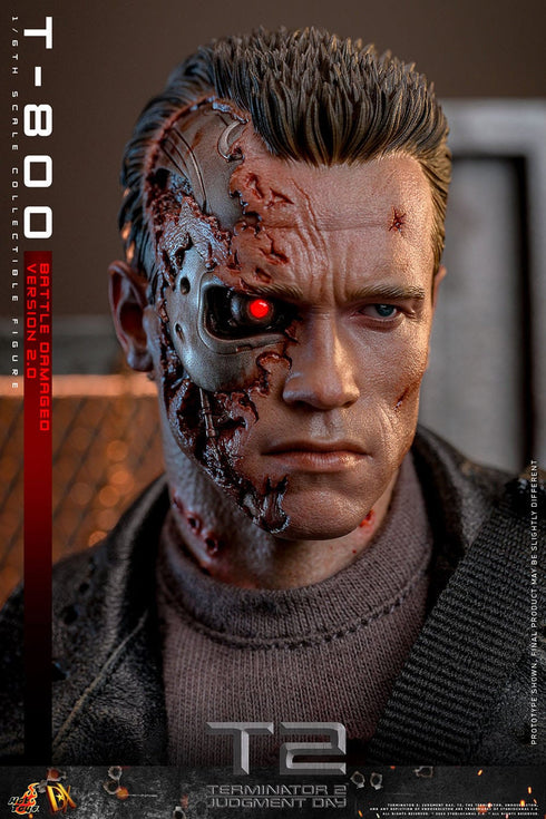 Hot Toys Terminator 2 Movie Masterpiece T-800 Battle Damaged Version 2.0 1/6 Action Figure