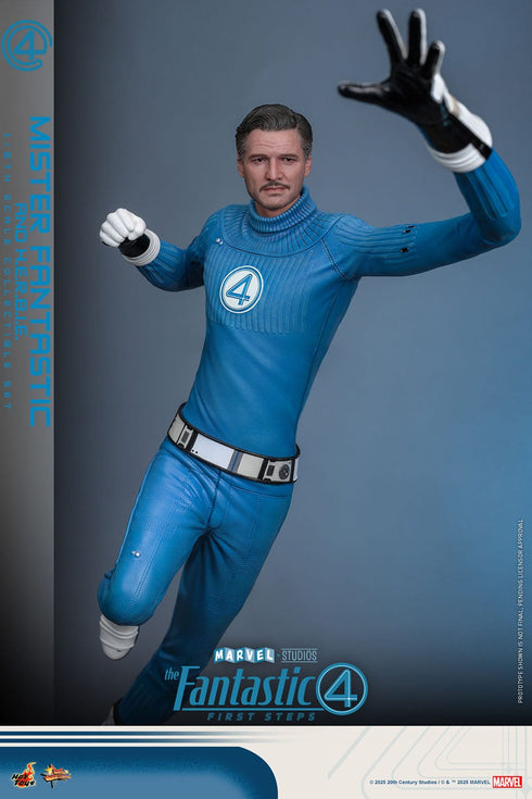 Hot Toys Mister Fantastic & H.E.R.B.I.E. - The Fantastic Four: First Steps - MMS821 - 1/6 Scale Collectible Figure 2-Pack