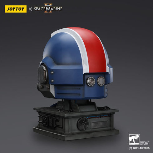 JOYTOY Warhammer 40,000: Space Marine 2 Ultramarines Lieutenant Titus helmet with Display Stand 1/1 Prop Replica