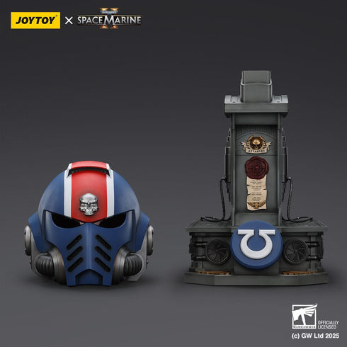 JOYTOY Warhammer 40,000: Space Marine 2 Ultramarines Lieutenant Titus helmet with Display Stand 1/1 Prop Replica