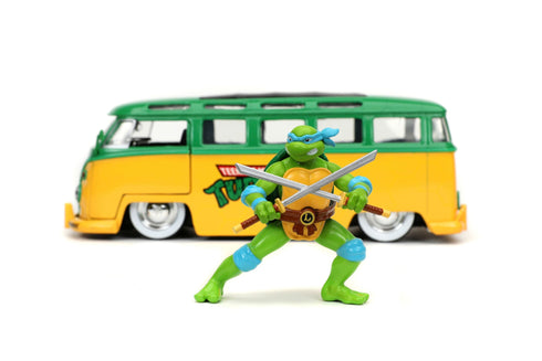Jada Toys Leonardo & 1962 VW Bus - Teenage Mutant Ninja Turtles - 1/24 Diecast Collectible Model