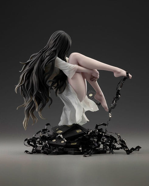 Kotobukiya The Ring Sadako Bishoujo 1/7 Statue