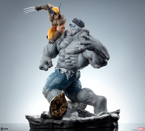 Sideshow Collectibles Marvel Grey Hulk vs Wolverine Statue