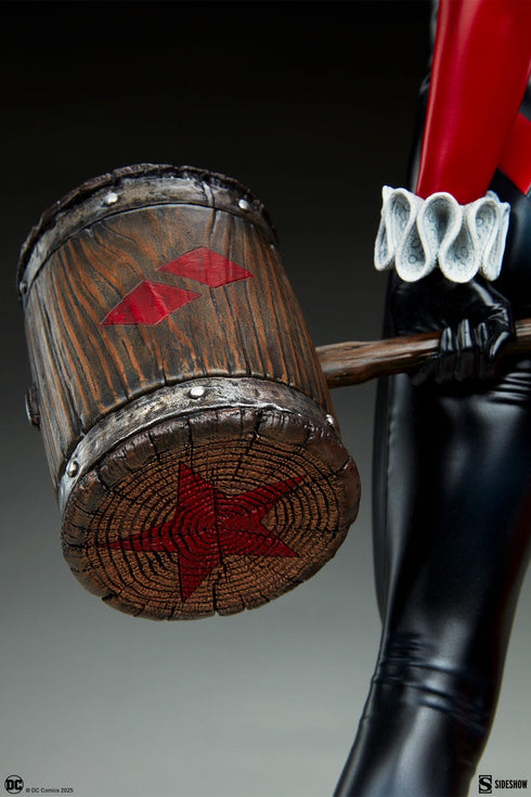 Sideshow Collectibles Suicide Squad Harley Quinn Premium Format Statue