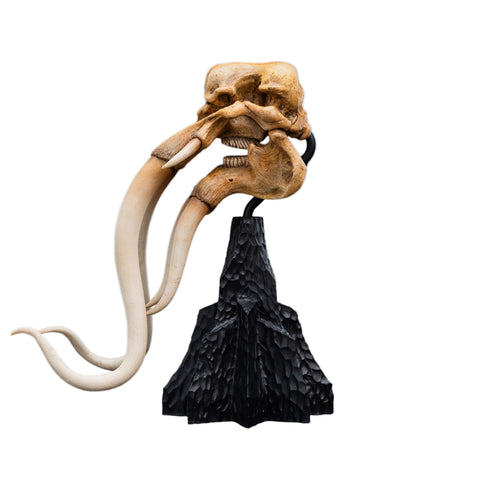 Weta Lord of the Rings Skull of a Mumak Mini Statue