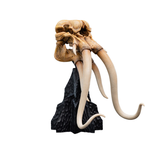 Weta Lord of the Rings Skull of a Mumak Mini Statue