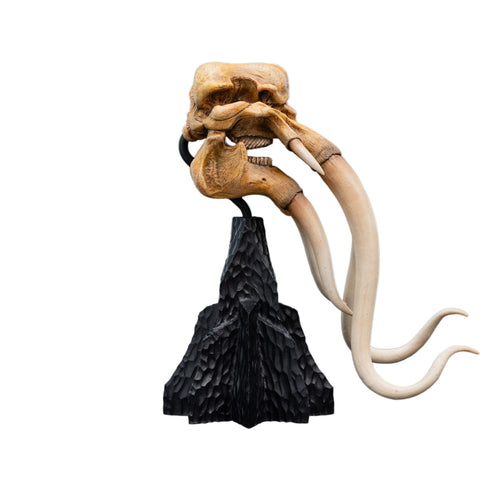 Weta Lord of the Rings Skull of a Mumak Mini Statue