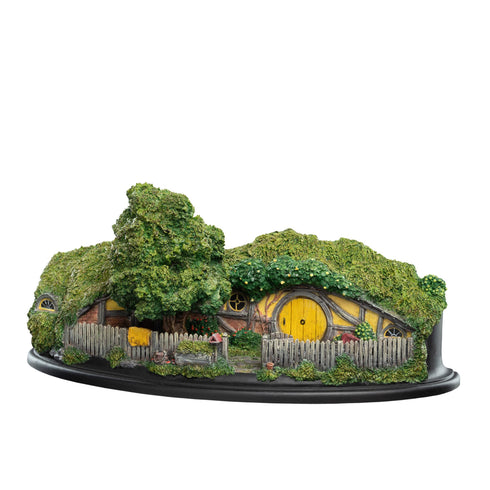 Weta The Hobbit Trilogy Hobbit Hole - 25 Gandalf's Cutting Statue