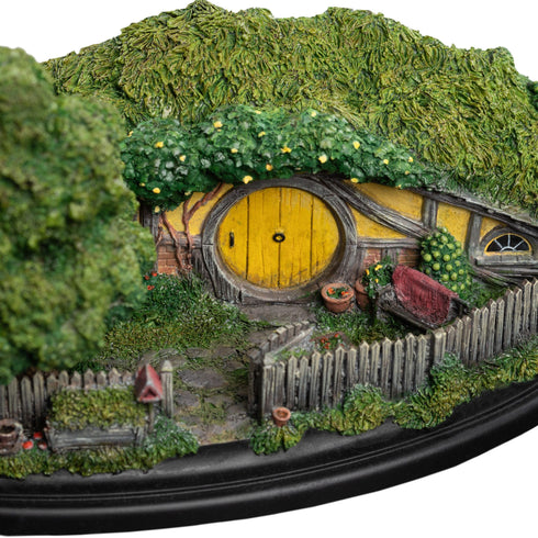 Weta The Hobbit Trilogy Hobbit Hole - 25 Gandalf's Cutting Statue