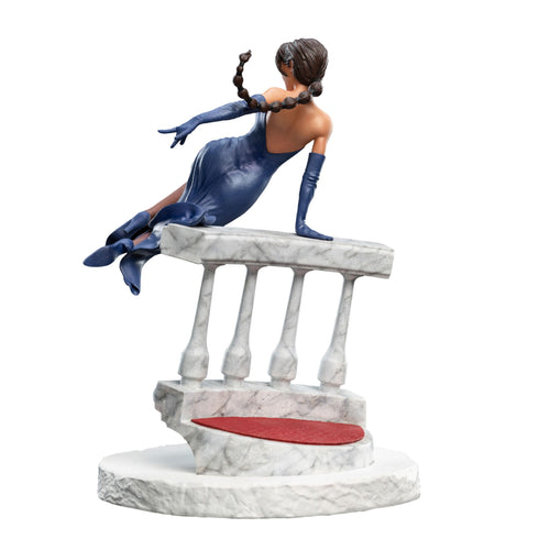 Weta Tomb Raider Lara Croft A Deal at the Opera Mini Statue