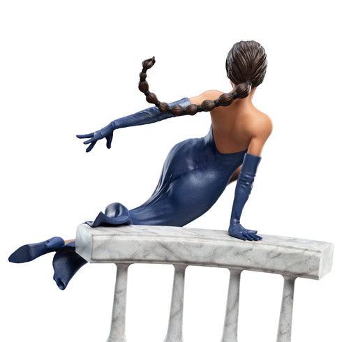 Weta Tomb Raider Lara Croft A Deal at the Opera Mini Statue
