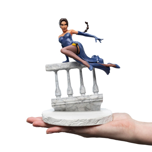 Weta Tomb Raider Lara Croft A Deal at the Opera Mini Statue