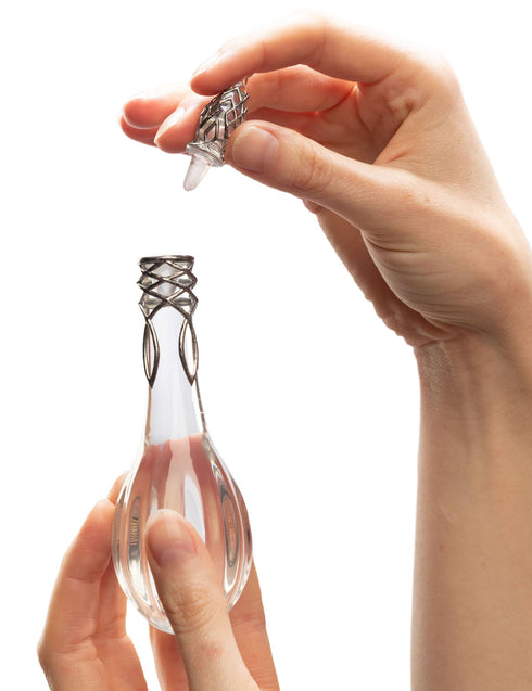 Weta The Lord of the Rings 1/1 Replica Galadriel's Phial 1/1 Replica