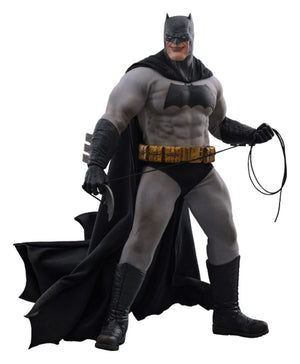 Hot Toys Batman - The Dark Knight Returns - CMS024 - 1/6 Scale Collectible Figure